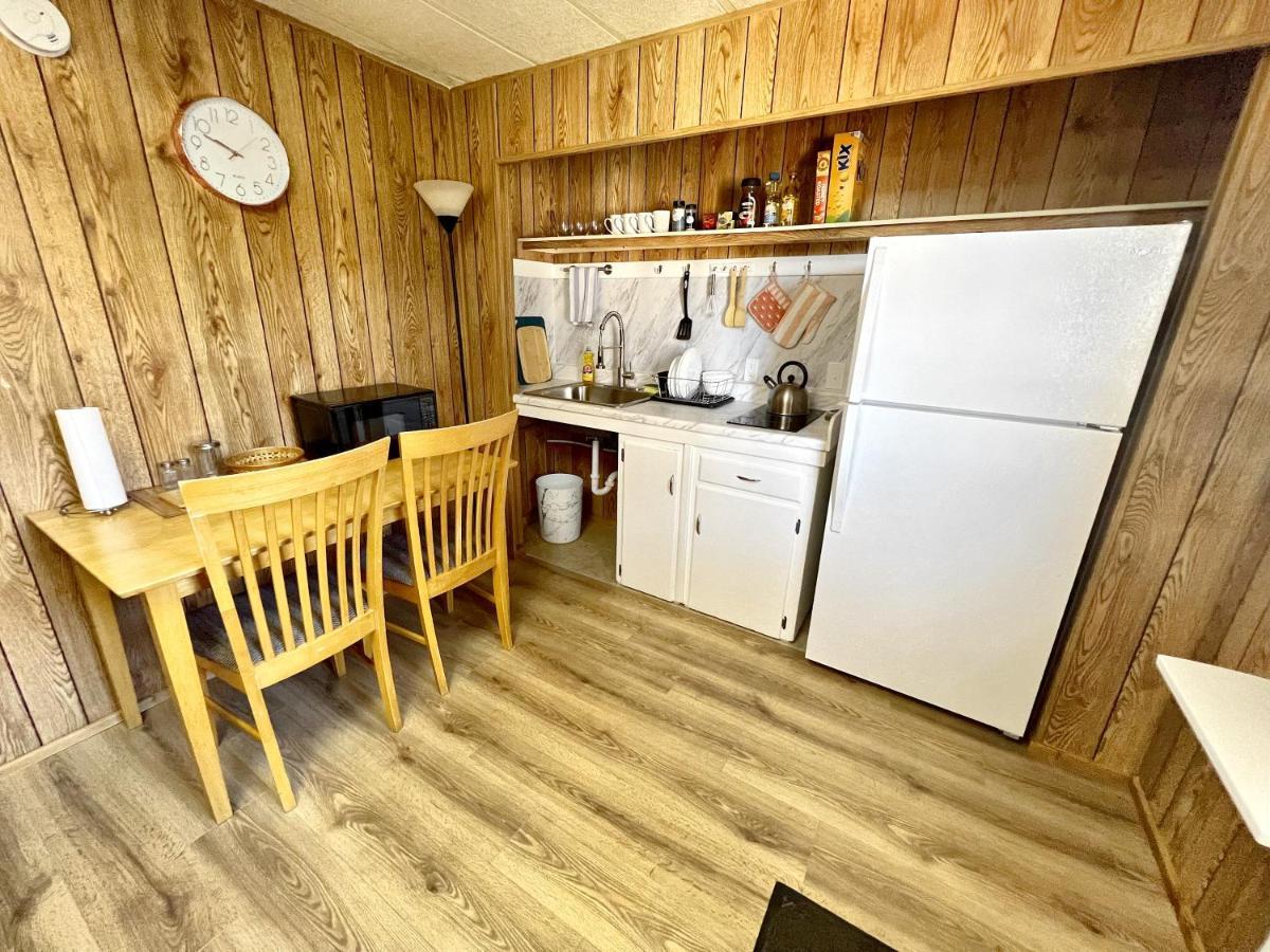 1 Bedroom Home Near Lassen Volcanic Park Paynes Creek Exterior photo